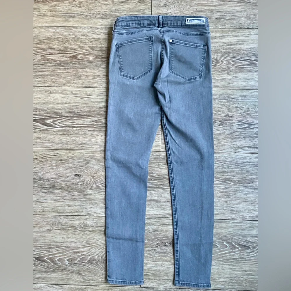 & Denim Super Skinny Low Waist Jeans Grey Size 28/30 - Picture 7 of 9